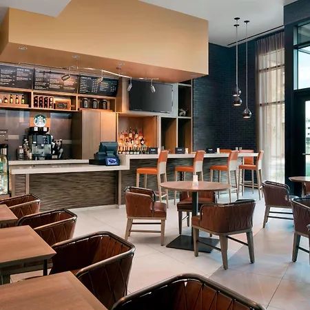 Courtyard By Marriott Phoenix Downtown